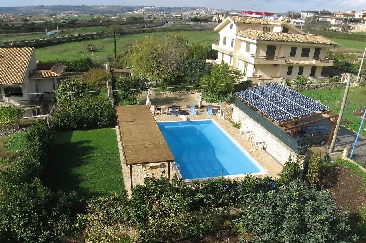 Apartment With One Room In Modica, With Pool Access, Enclosed Garden A 0*,  Italia